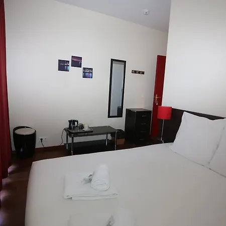 O'sullivans Bar And ماندوليو لا نابول